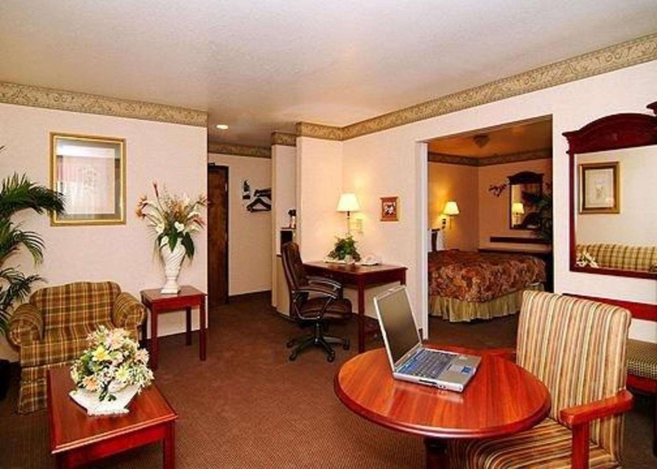 Quality Inn Santa Clara Convention Center Sunnyvale Buitenkant foto